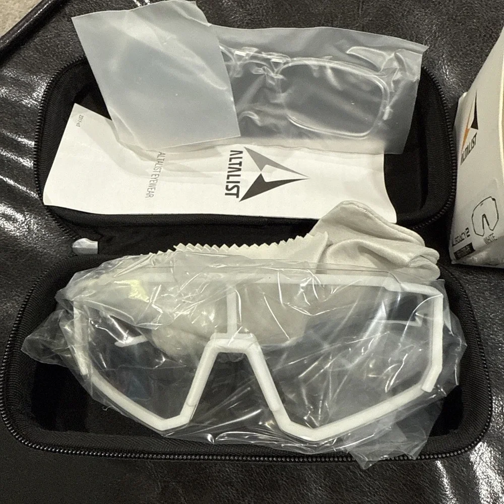 Altalist Legacy2-photochromic White Frame 8040256‎
